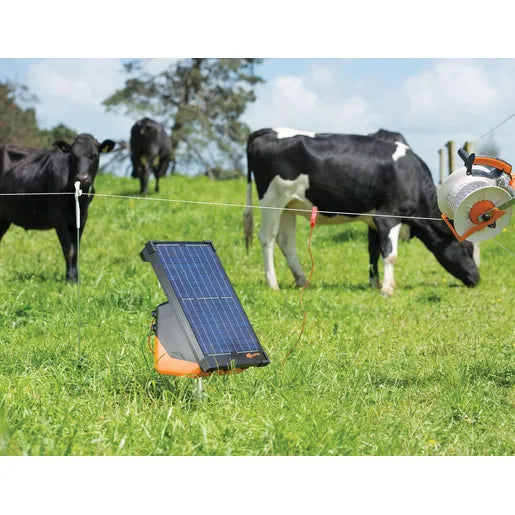 S200 Solar Energizer